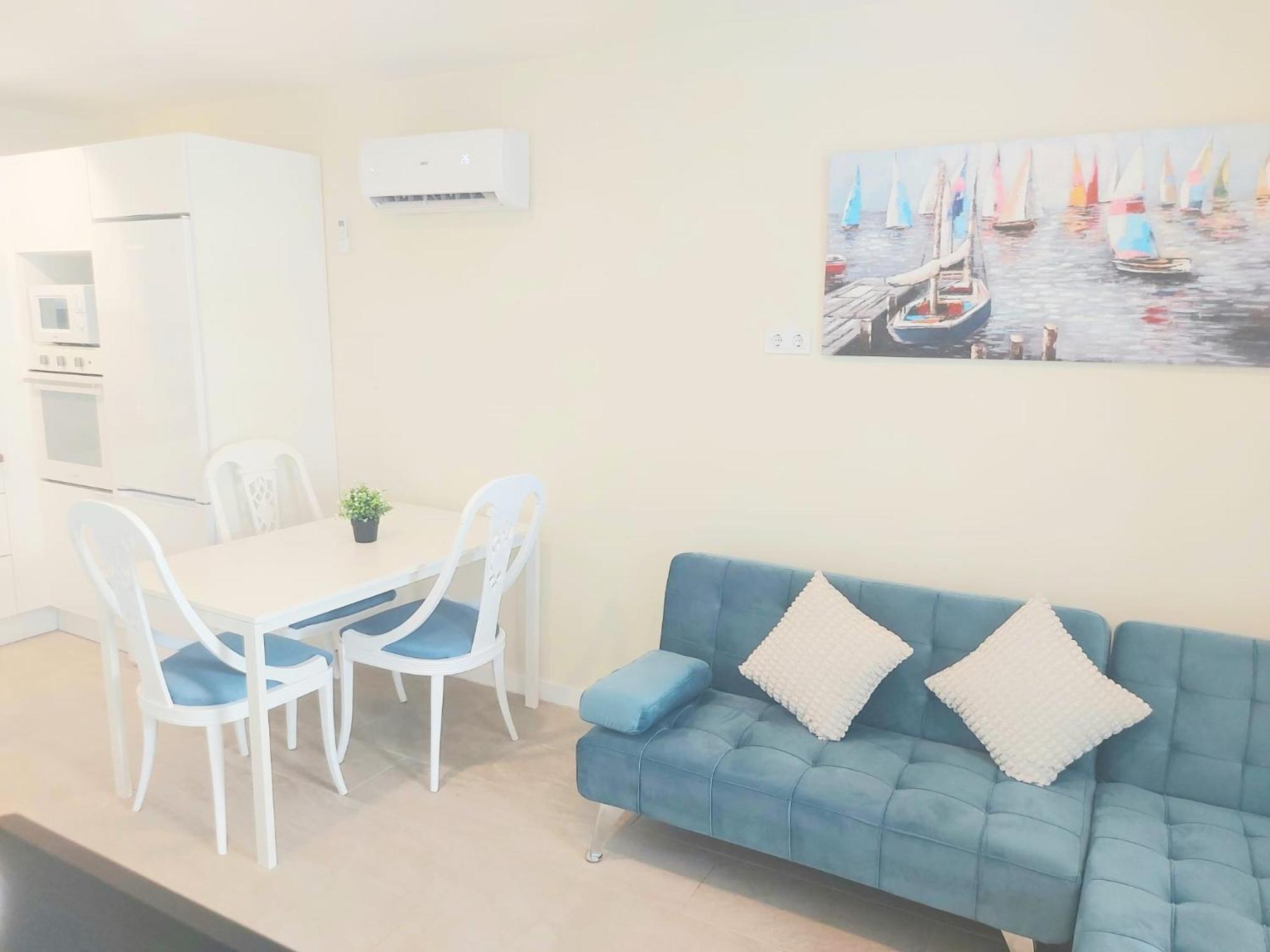 Estudio Luminoso En Puerto Marina Беналмадена Екстериор снимка