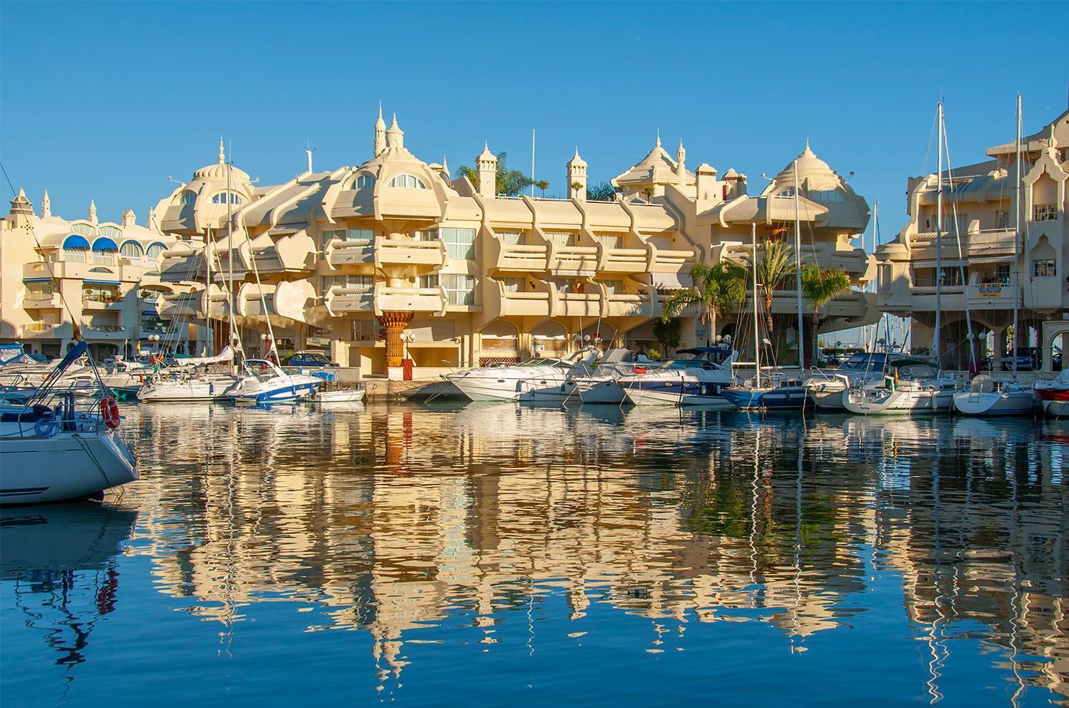 Estudio Luminoso En Puerto Marina Беналмадена Екстериор снимка